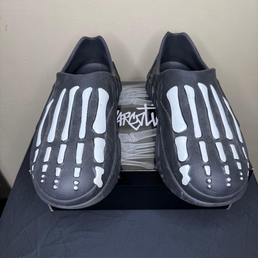 Gnarcotic Skelly Runner